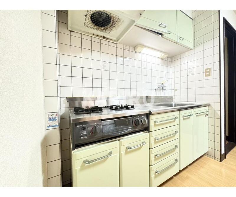 グローリーハイツ東成のキッチン