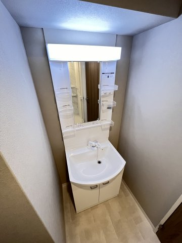 大阪市都島区東野田町３丁目の賃貸マンションの独立洗面台