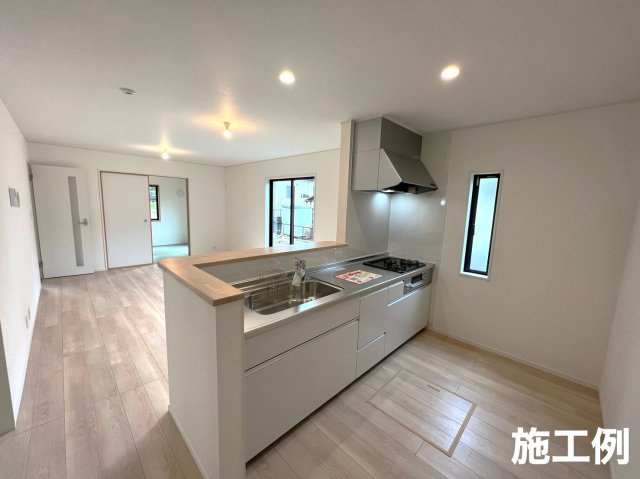 【キッチン】 | 開成町中之名　新築戸建て　カースペース3台駐車可能