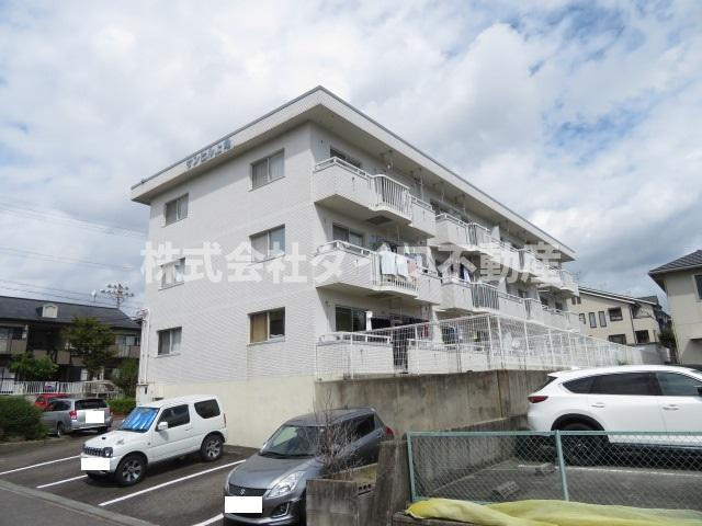 サンヒル上地の駐車場