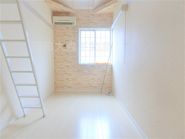 ユナイト東六郷ペルジーノの居間・リビング