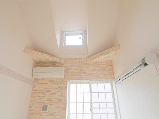 ユナイト東六郷ペルジーノの居間・リビング