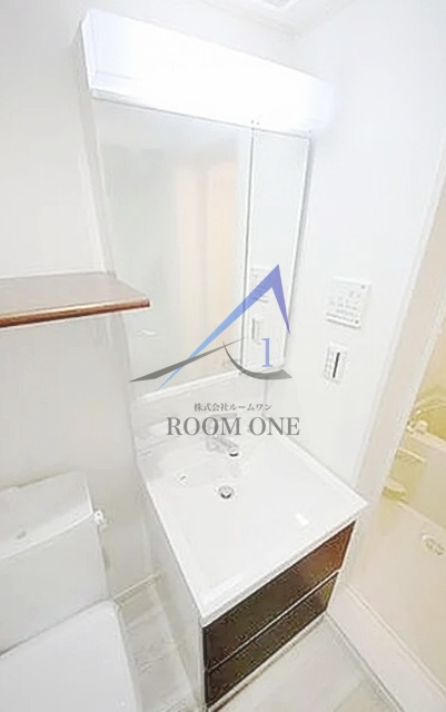 ルミエール大口の洗面所|独立洗面台です。