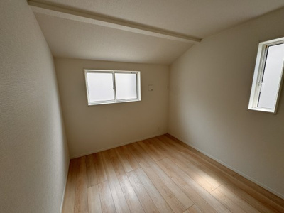 【洋室】 |  Cradlegarden尾張旭市東大道町原田第２【旭丘小　旭中】 | LINEから簡単お問合せ可能！
友達検索で@nqk7328tです！。