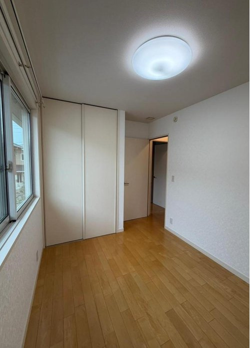 浜甲子園４丁目　中古戸建の洋室