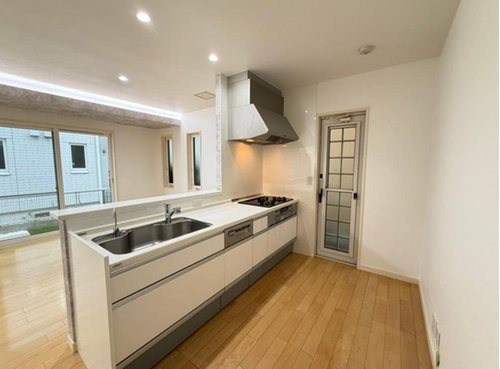 浜甲子園４丁目　中古戸建のキッチン