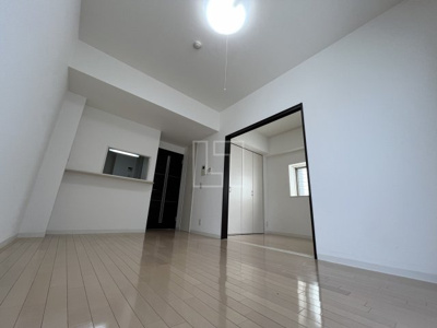 【洋室】 | ラムール難波西 | ラムール難波西　リビング