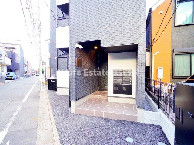 グランバリエ小川のエントランス