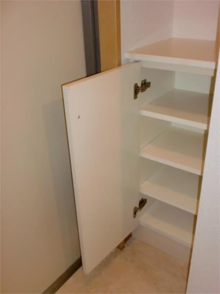 WOOD VILLAGEの玄関|シューズボックス