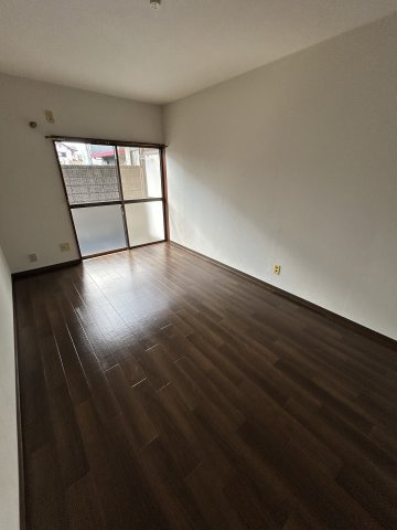 リノスタイル草加の居間・リビング