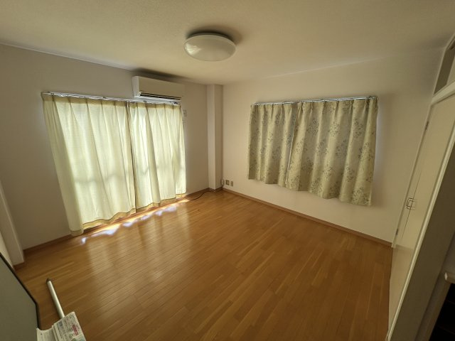 田所マンションの寝室