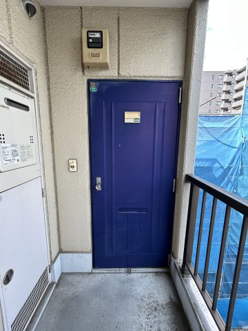 田所マンションのエントランス