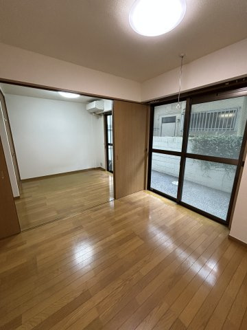 EMSの居間・リビング