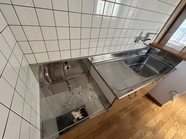 ワイズのキッチン|リフォーム中