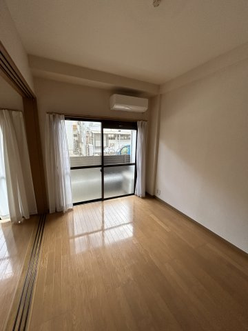 UBNの居間・リビング