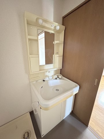 ワイズの独立洗面台