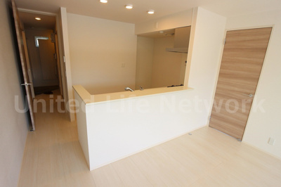 【設備】 | メルヴェイユ泉 | おしゃれで使いやすい人気のカウンターキッチン！