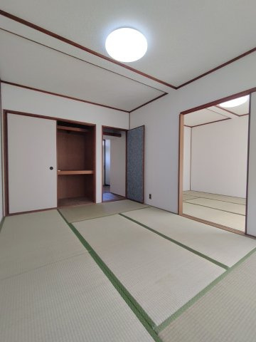 ラ・フォンテ永犬丸の和室