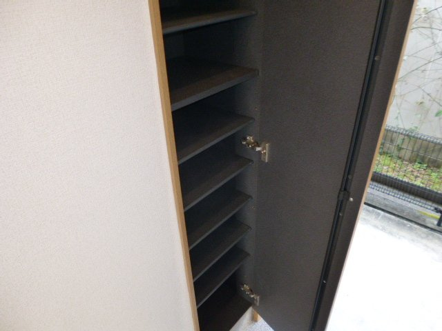 ミレニアムハイツの内装|シューズボックス