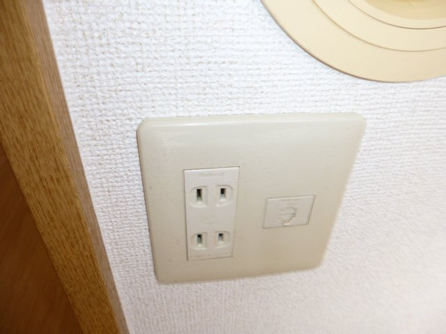 【設備】 | ミレニアムハイツ | 電話モジュラー