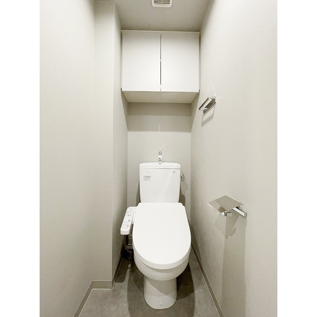 オープンブルーム渋谷本町の内装|明るい室内です