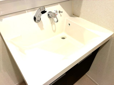 【独立洗面台】 | クオーレ