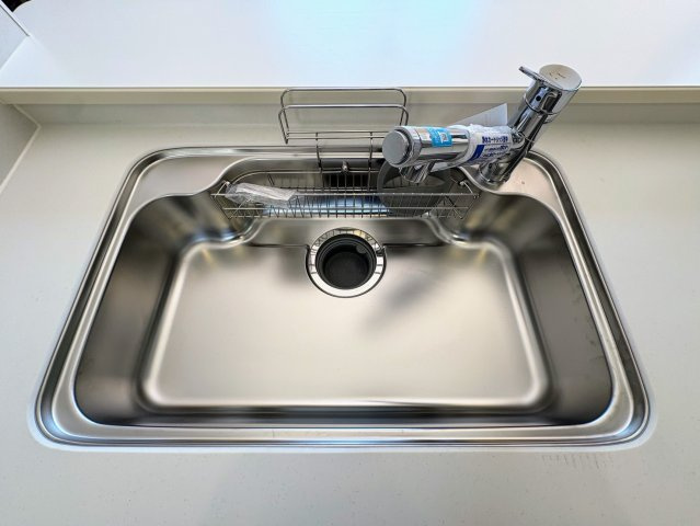 リーブルガーデンうるま市江洲・３号棟のキッチン|浄水器付きキッチン