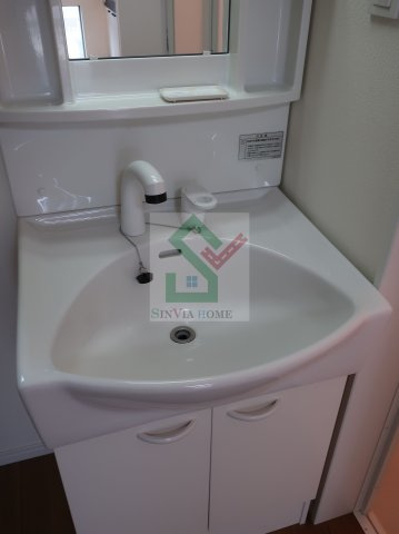 クレオ東大泉の独立洗面台