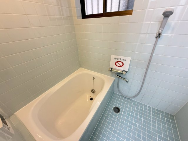 池田本町戸建の浴室|きれいなお風呂です