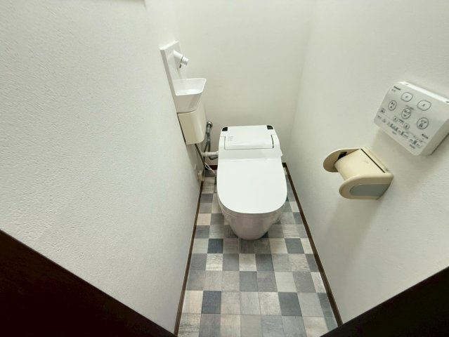 池田本町戸建のトイレ|トイレです