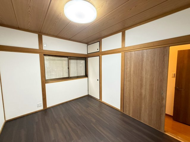 池田本町戸建の寝室|使い勝手のいい寝室です