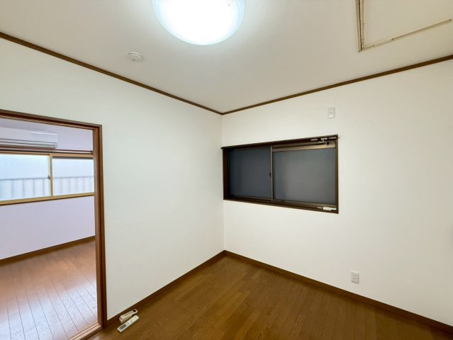 【寝室】の画像