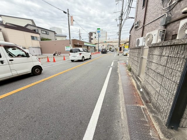 池田本町戸建の前面道路含む現地写真