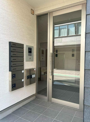 【エントランス】 | 尼崎市サブリースで安定収益！2019年建築アパート