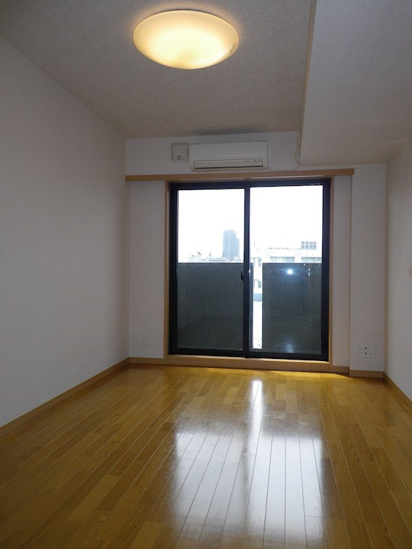 ルーブル中野弥生町の居間・リビング