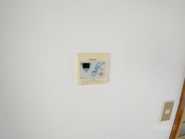 鹿骨センターハイツの設備|給湯パネル☆