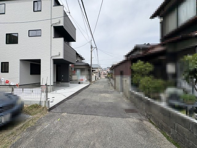 【その他】 | 大野城市白木原4丁目1期　1号棟（全2棟）【仲介手数料無料・0円】 | 現地写真。前面道路です。