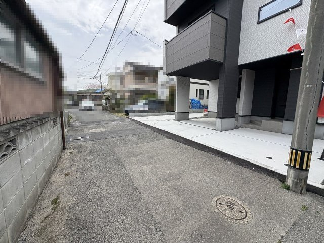 【その他】 | 大野城市白木原4丁目1期　1号棟（全2棟）【仲介手数料無料・0円】 | 現地写真。前面道路です。