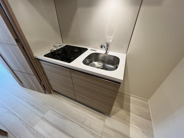 ガリシア中野新橋のキッチン|※別号室のため室内フローリング等配色が異なります。