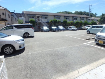【駐車場】 | ジュネサンライズ