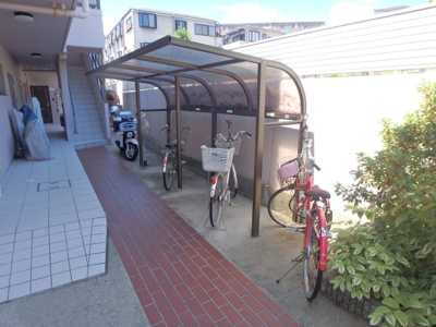 【その他共用部分】 | ジュネサンライズ | 自転車置場です