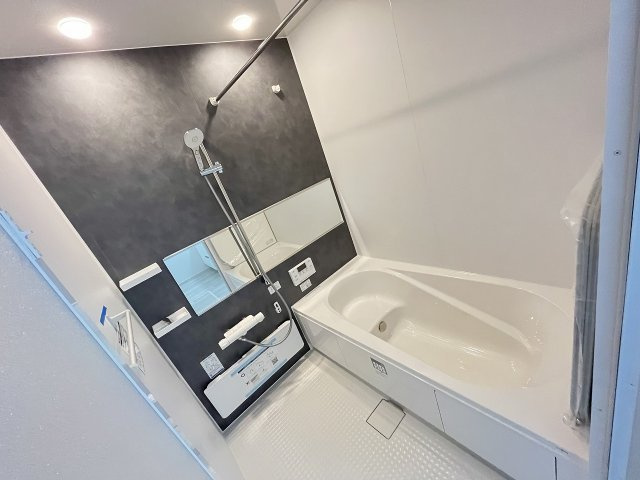 【内装】 | 大野城市白木原4丁目1期　2号棟（全2棟）【仲介手数料無料・0円】 | 施工例。浴室です。施工例は完成時と異なる場合があります。