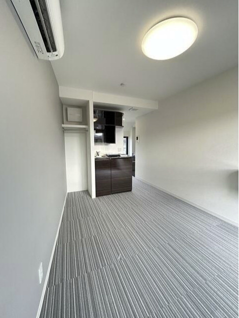 ＨＪ　ＰＬＡＣＥ　ＮＩＳＨＩＨＡＲＡの居間・リビング