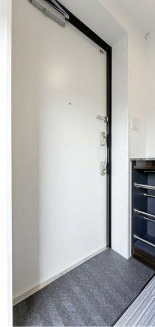 ＨＪ　ＰＬＡＣＥ　ＮＩＳＨＩＨＡＲＡの玄関