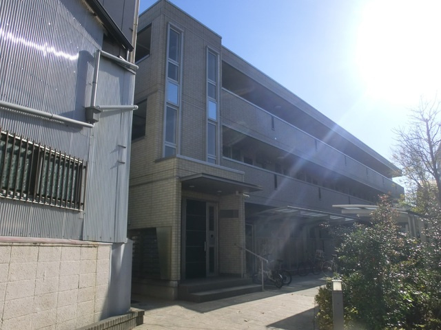 グランフィールドⅢの外観|玄関側からの外観です。