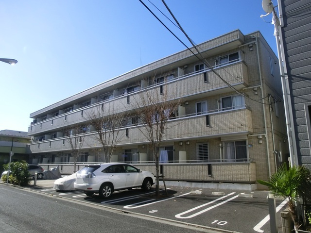 グランフィールドⅢの外観|タイル張りのオシャレな外観です。