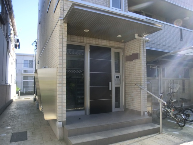 グランフィールドⅢのエントランス|エントランス。