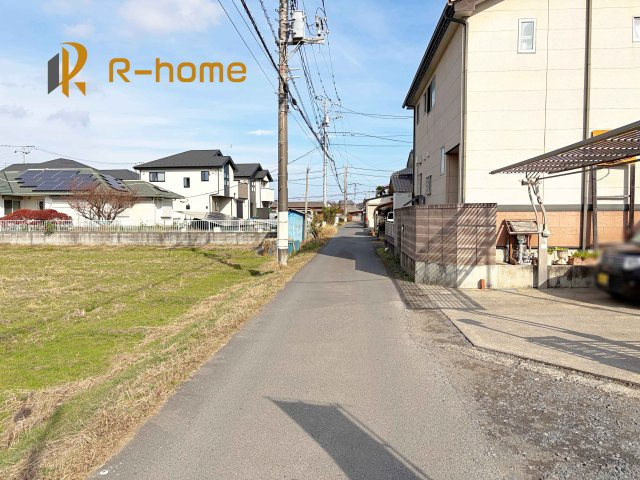 ひたちなか市足崎20期　新築戸建て　3号棟の前面道路含む現地写真|周辺環境も併せて案内致します♪
閑静な住宅地で笑顔あふれる新生活！
ぜひ現地へお越しください♪