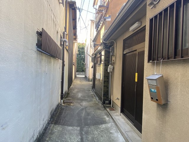 上京区馬喰町 中古戸建の前面道路含む現地写真