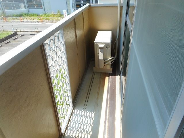 エステート吉津のバルコニー|落ち着いた時間を過ごせるバルコニーです